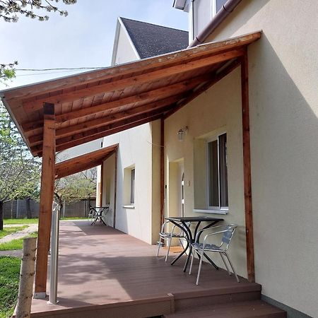 Апартаменты Bridgehaus Балатонфюред Экстерьер фото